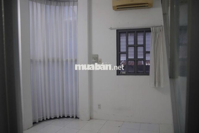 Cho thuê nhà nguyên căn hẻm 54 Trần Quang Khải