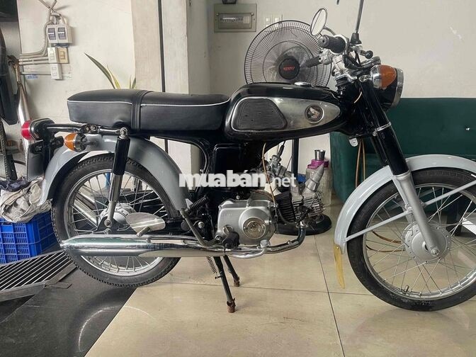 Honda SS50 49cc màu Đen Bạc
