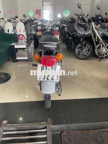 Honda SS50 49cc màu Đen Bạc