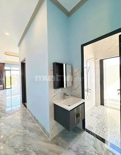 Nhà cấp 4 sổ riêng, thổ cư 100% (5x20m) chỉ 1ty100 ngay Tân Triều