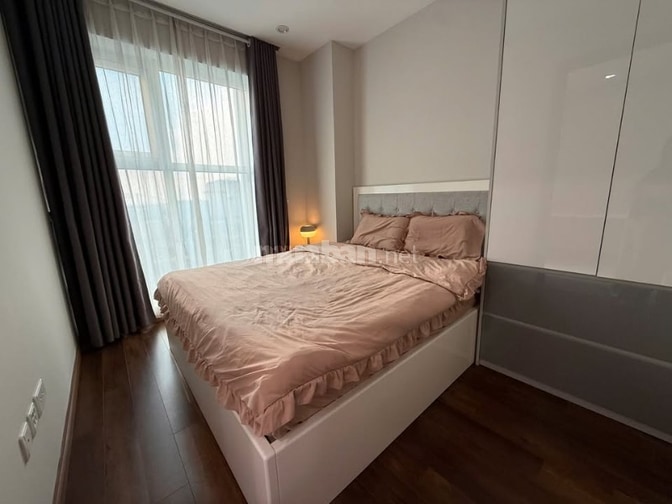 Cho thuê C/c Sky Center, 16 Phổ Quang cho thuê căn 3PN giá thuê 18tr