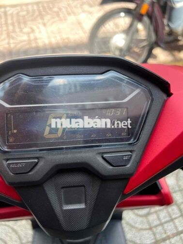 Honda Vario 150 10250 km màu Đỏ