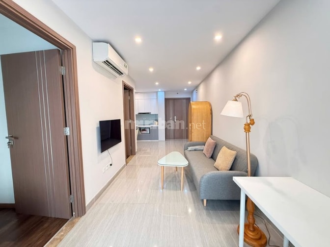 Cho thuê C/c Sky Center, 16 Phổ Quang cho thuê căn 3PN giá thuê 18tr