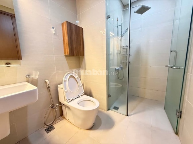 Cho thuê C/c Sky Center, 16 Phổ Quang cho thuê căn 3PN giá thuê 18tr