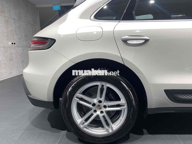 Porsche Macan 2023 17000 km Xám