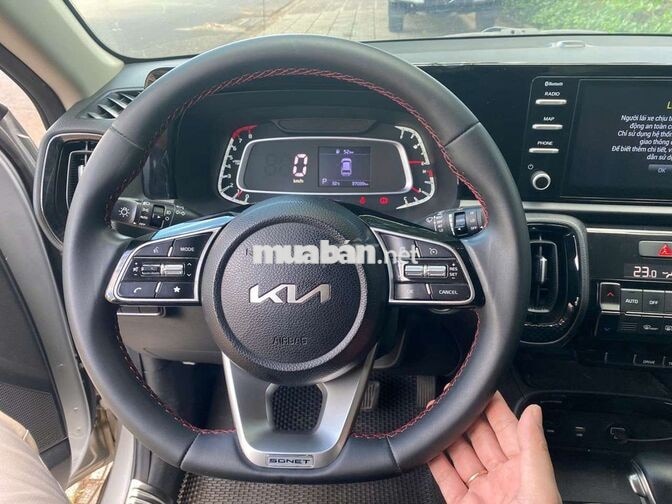 Kia Sonet 2022 Luxury 37000km Bạc