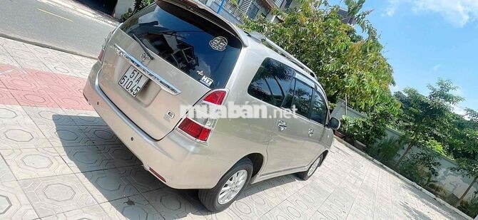 Toyota Innova 2013 8 chỗ Nâu vàng bản E ko taxi