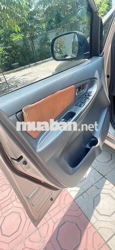 Toyota Innova 2013 8 chỗ Nâu vàng bản E ko taxi