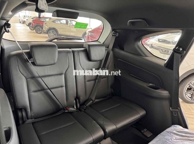 Honda BR-V L 2026 7 chỗ màu Trắng - Giao Ngay