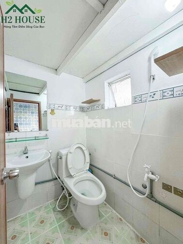 Cho Thuê Căn Hộ Dịch Vụ Duplex Cửa Sổ Trời Ngay Nguyễn Thái Sơn