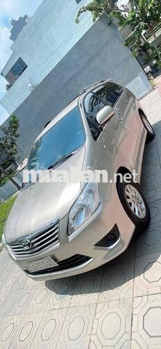 Toyota Innova 2013 8 chỗ Nâu vàng bản E ko taxi