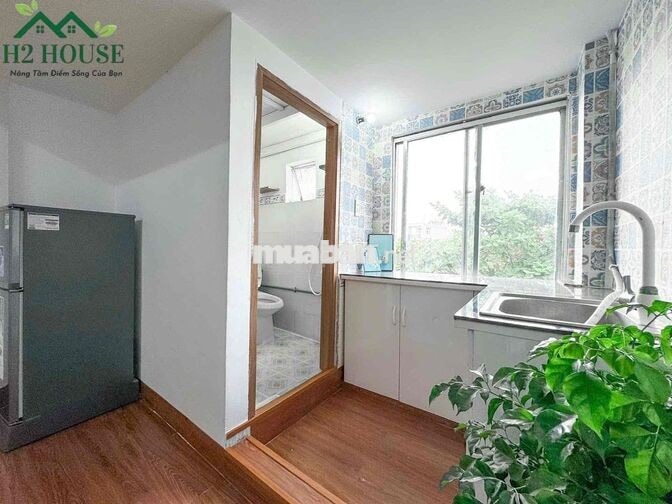 Cho Thuê Căn Hộ Dịch Vụ Duplex Cửa Sổ Trời Ngay Nguyễn Thái Sơn