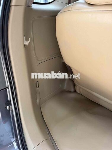 Toyota Fortuner 2011 MT máy dầu