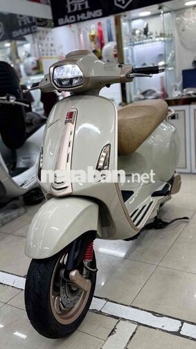 Vespa Sprint Up Full bản New cor 2026