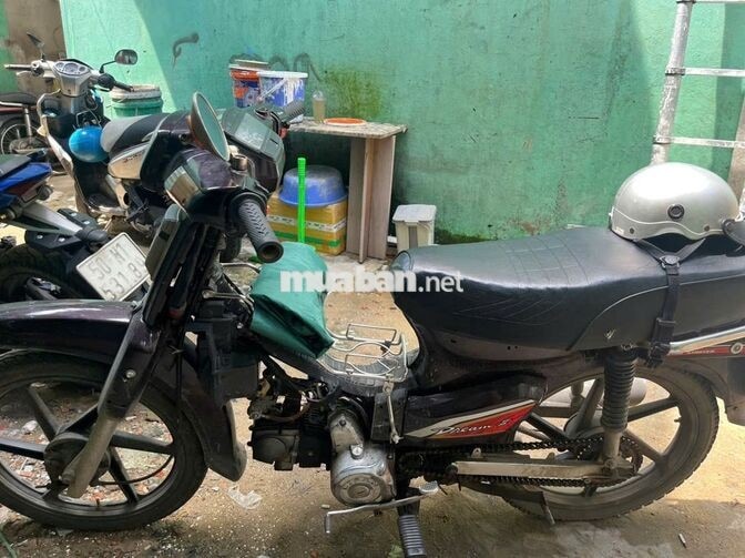 Honda Dream II màu Đen