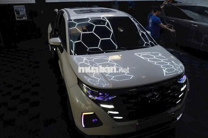 Hyundai Custin 2024 2.0 Premium Trắng