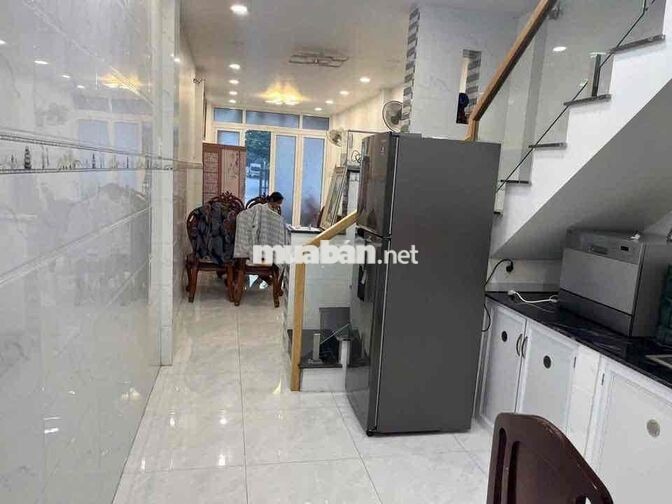CHO THUÊ NHÀ- ĐƯỜNG Ô TÔ SÁT LOTE- 1 TRỆT 1LẦU- NHÀ MỚI -GIÁ 15 TR/th