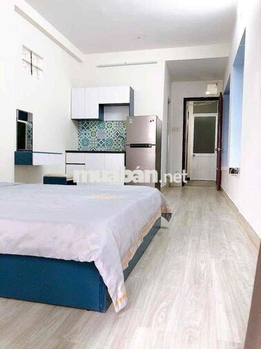 Căn Hộ full nội thất ban công giá hạt dẻ Trần Quang Khải Quận 1