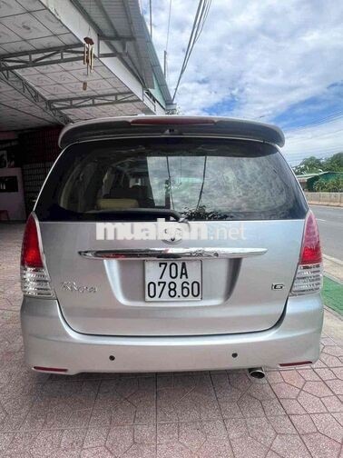 Toyota Innova G 7 chỗ bạc số sàn 2009