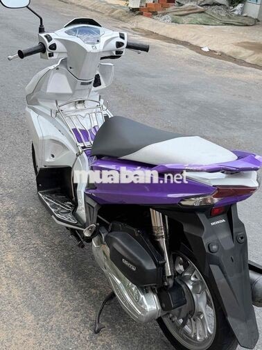 Honda Air Blade 125 2018 trắng tím