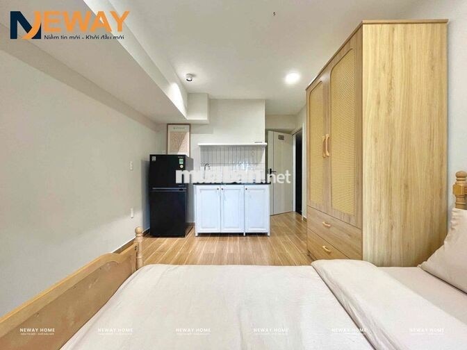 Căn Hộ Studio Cao Cấp - Cửa sổ thoáng - Full Nội Thất - Ngay Đầm Sen