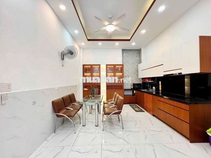 CHO THUÊ NHÀ 3 LẦU MỚI ĐẸP HẺM ĐƯỜNG TRẦN THỊ HÈ QUẬN 12 