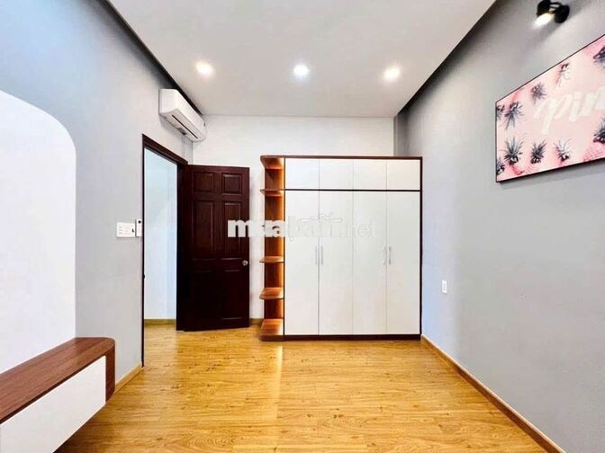 CHO THUÊ NHÀ 3 LẦU MỚI ĐẸP HẺM ĐƯỜNG TRẦN THỊ HÈ QUẬN 12 