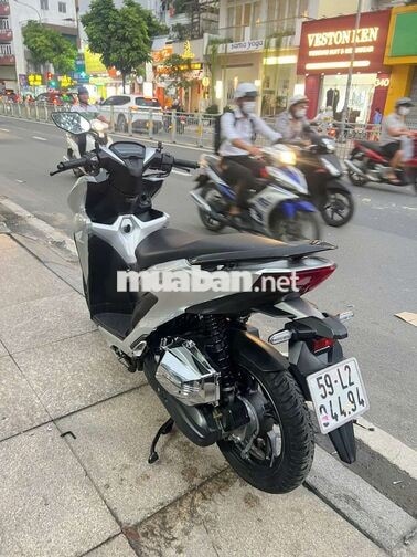 Honda Vario 150 2020 Bạc mới 90%