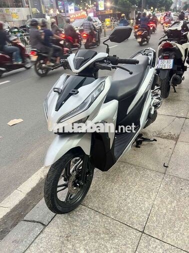 Honda Vario 150 2020 Bạc mới 90%