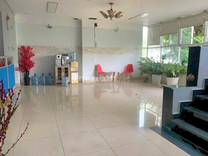 cho làm CHDV-CHo thuê toà nhà 1400m2 sàn- Đúc 5 Tấm- Trung Tâm TÂN PHÚ