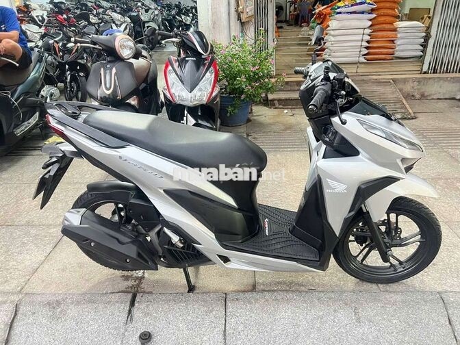 Honda Vario 150 2020 Bạc mới 90%