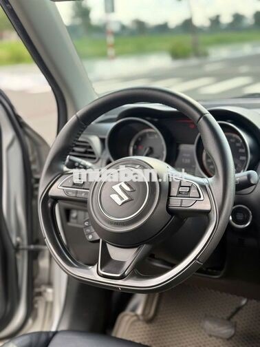 Suzuki Swift 2019 GLX 4 vạn màu bạc