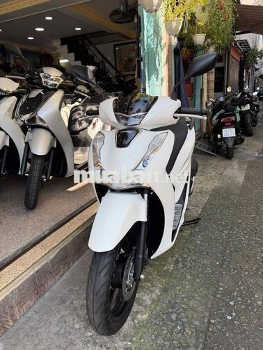 Honda SH 150i 2021 ABS Trắng Đen BSTP Chính Chủ