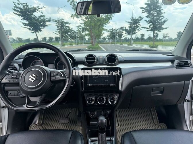 Suzuki Swift 2019 GLX 4 vạn màu bạc