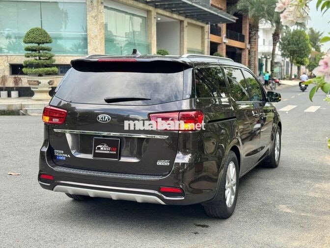 Kia Sedona 2019 Luxury 27k km Nâu