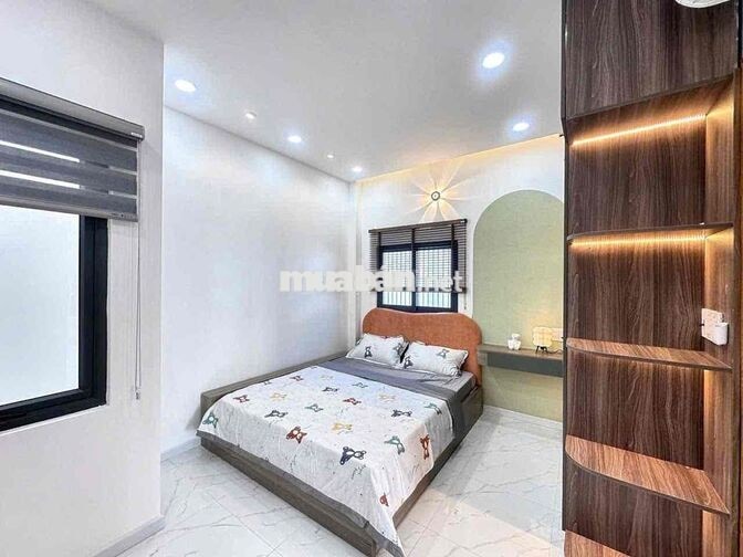 Nhà Nguyễn Tư Giản Mới Keng 3Lầu 4PN Nội Thất Xịn 15tr