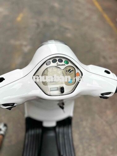 Piaggio Vespa LX 2018 i-get Trắng