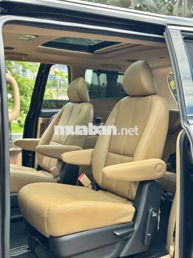 Kia Sedona 2019 Luxury 27k km Nâu