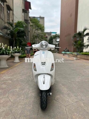 Piaggio Vespa LX 2018 i-get Trắng