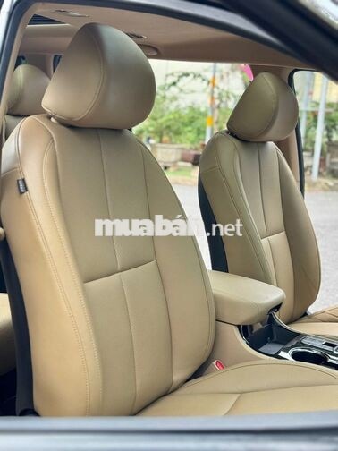 Kia Sedona 2019 Luxury 27k km Nâu
