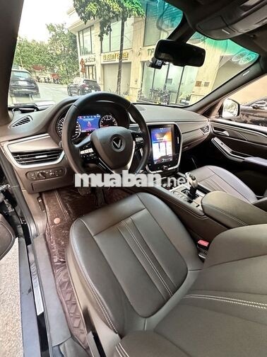 VinFast Lux SA2.0 2021 Plus