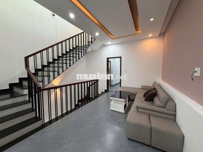 Cho thuê nhà đẹp 3 tầng đầy đủ nội thất 