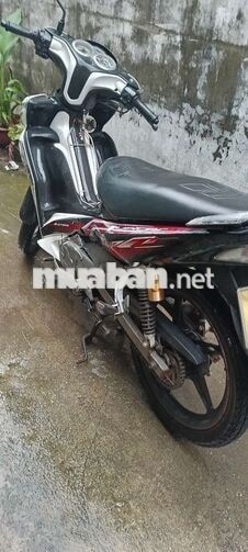 Yamaha Jupiter trắng đen đỏ
