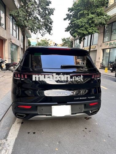 VinFast Lux SA2.0 2021 Plus