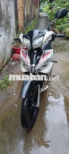 Yamaha Jupiter trắng đen đỏ