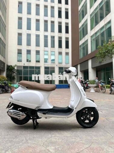 Piaggio Vespa LX 2018 i-get Trắng