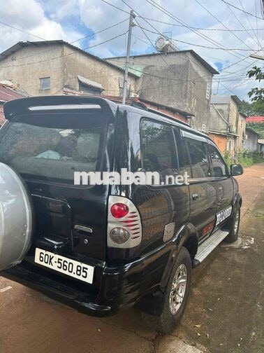 Isuzu Hi-Lander 7 chỗ Dầu màu Đen