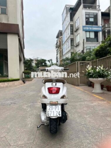 Piaggio Vespa LX 2018 i-get Trắng