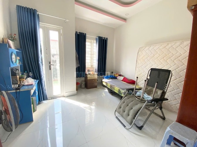 Nhà 3 tầng Trường Chinh Quận 12 - Gara ô tô - 3PN - chỉ 4,98 tỷ