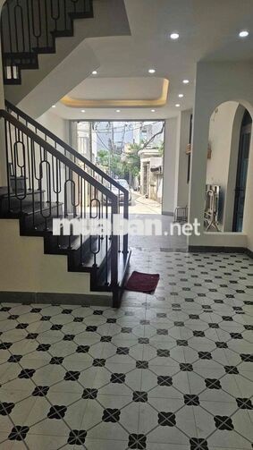 CHO THUÊ NHÀ RIÊNG NGUYỄN HOÀNG TÔN, XUÂN LA. 45m2x5T, Ô TÔ, NGÕ THÔNG